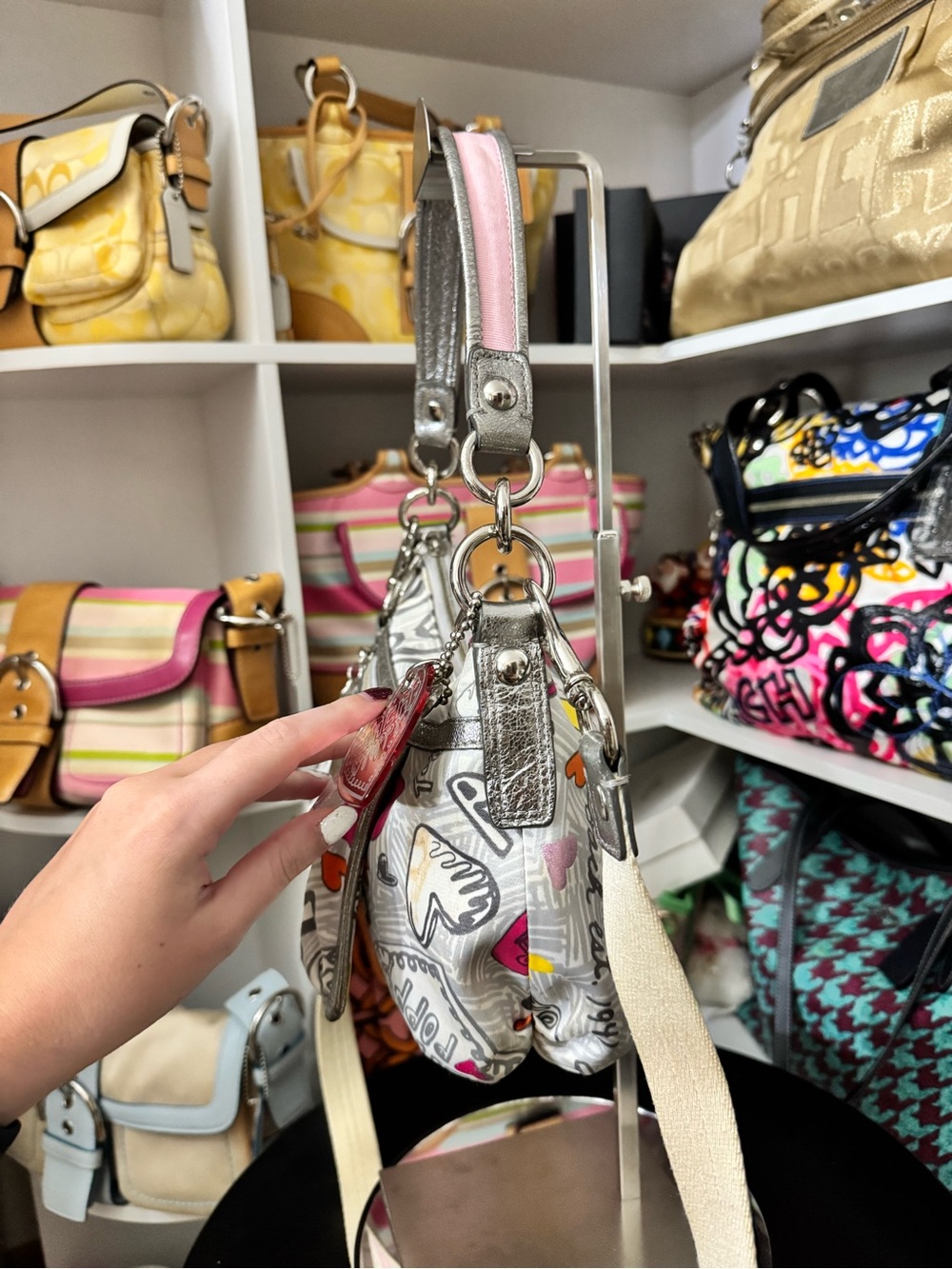 Coach Poppy Graffiti Print Shoulder Bag - Picture 4 of 11